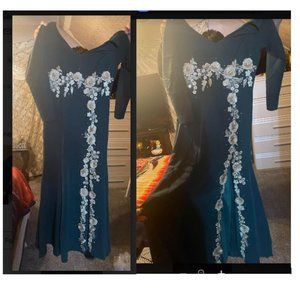 Hunter New Long Sleeve Dress